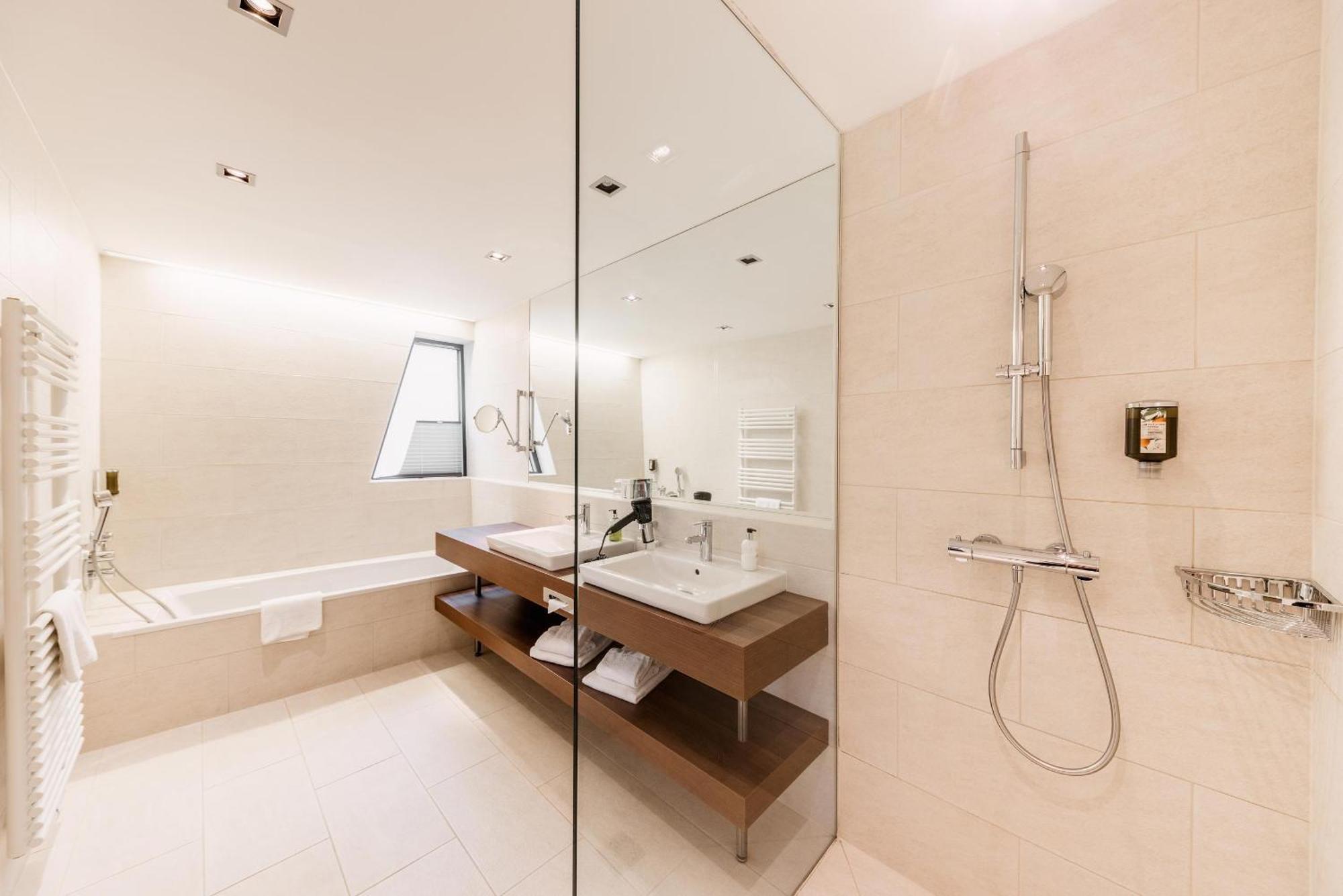 Thermenhotel Karawankenhof Villach Eksteriør bilde